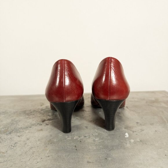 Vintage Connie Leather Pumps Red Maroon 8.5 AA Square Pointy Toe Heel - Picture 5 of 7